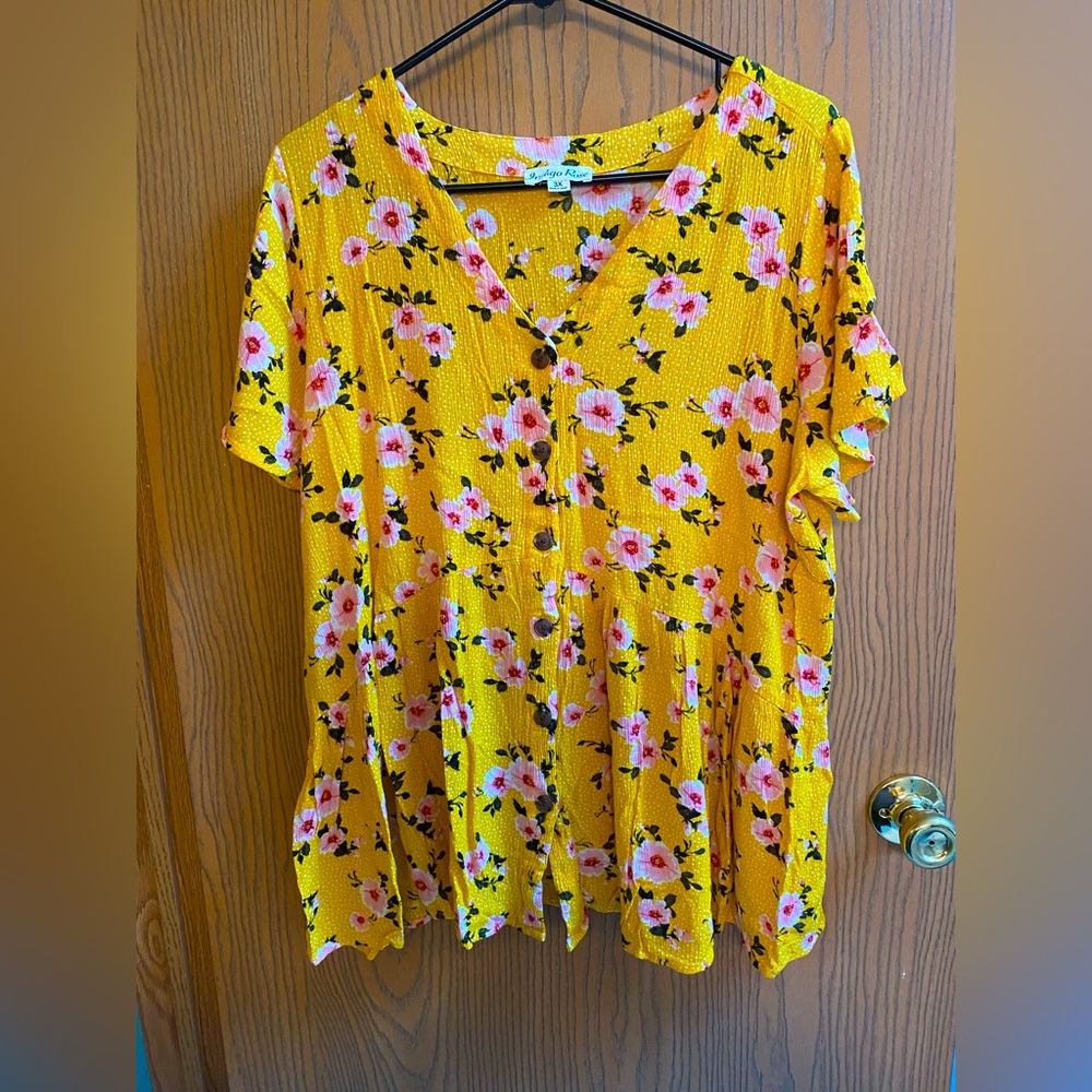 Indigo Rose, Women's 3XL Short Sleeve Blouse, Yellow W/ Pink & White Flowers
